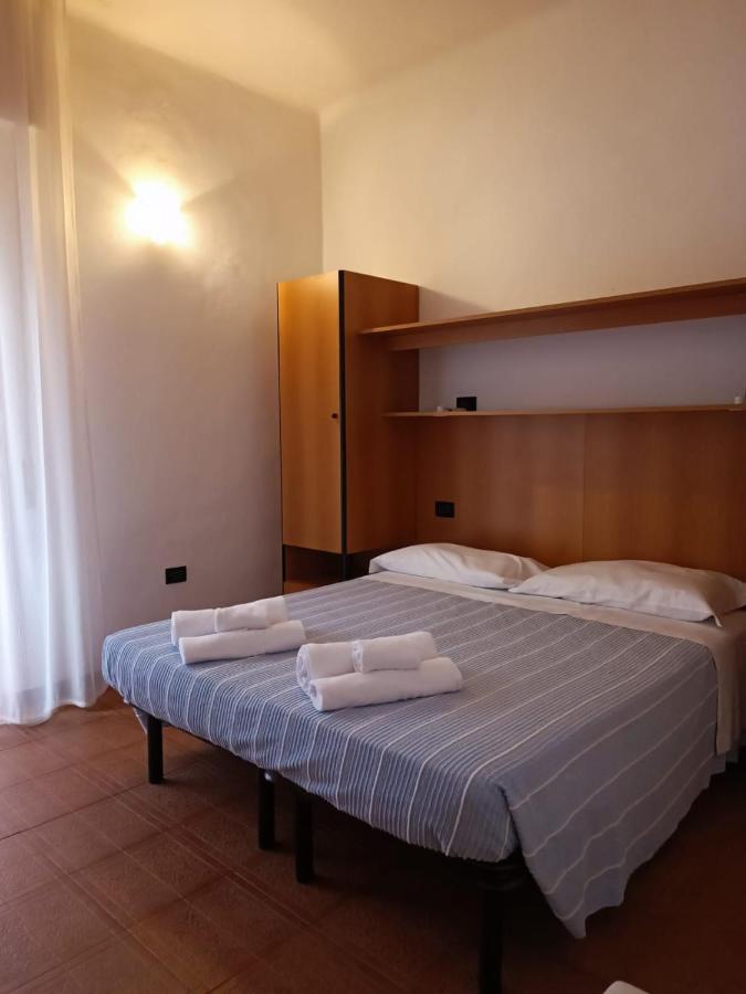 Hotel Villa Elisa Rímini Exterior foto
